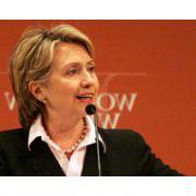 HILLARY CLINTON IN SEÇİM BÜROSUNDA REHİNE EYLEMİ